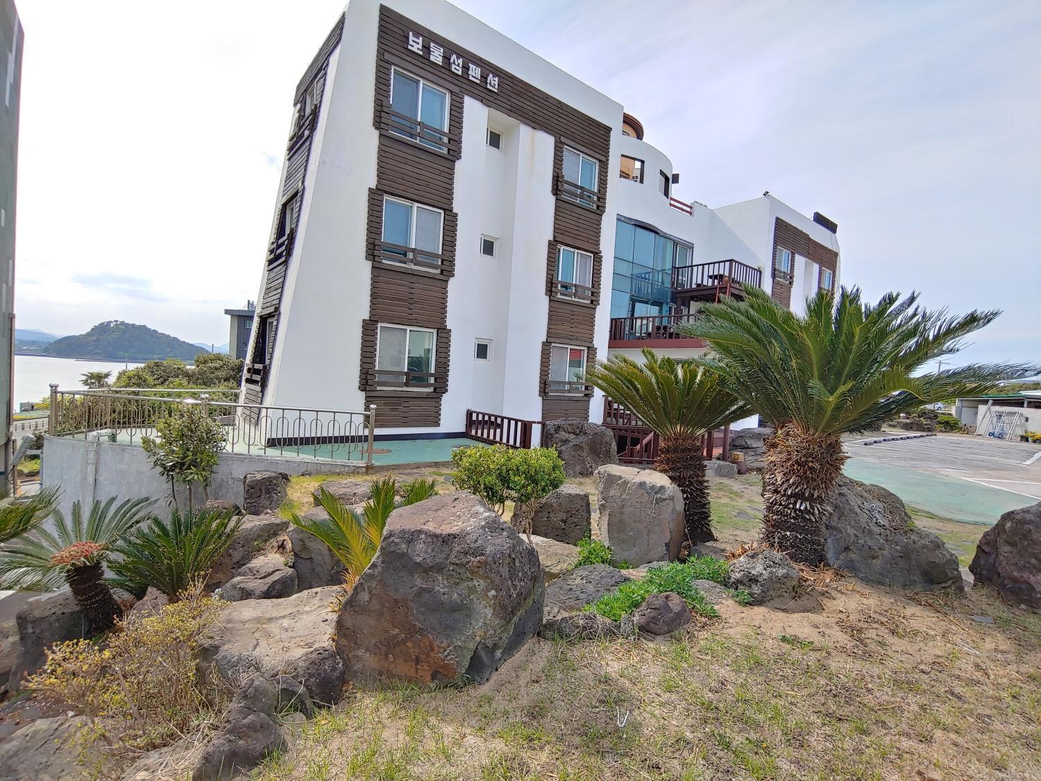 Hostal Bomulsum Seogwipo Exterior foto